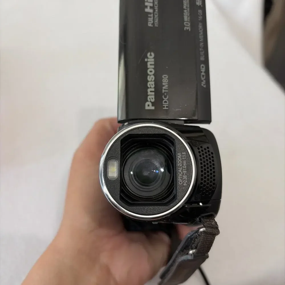 Panasonic HDC-TM85 Handheld Camcorder Video Recorder High Definition